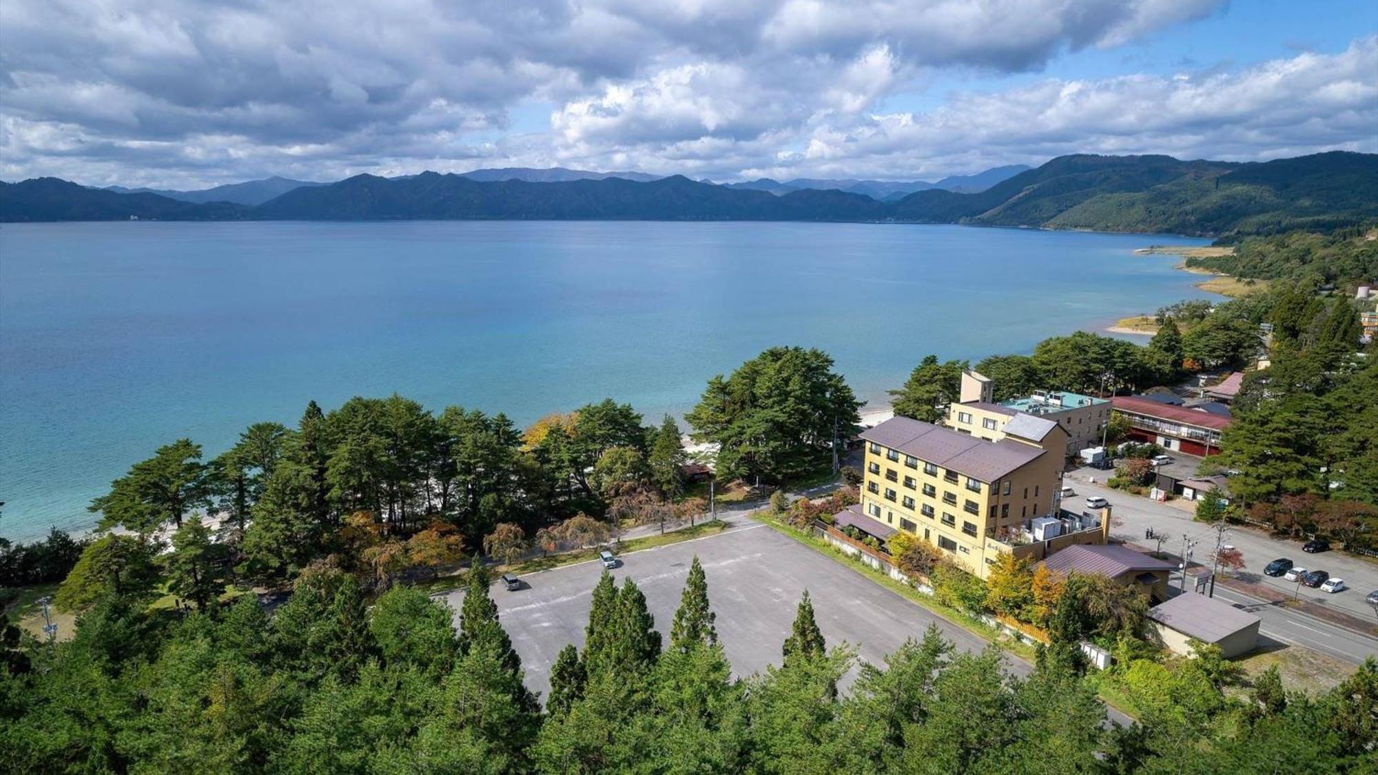 Готель Kashintei Shirahama Semboku Екстер'єр фото