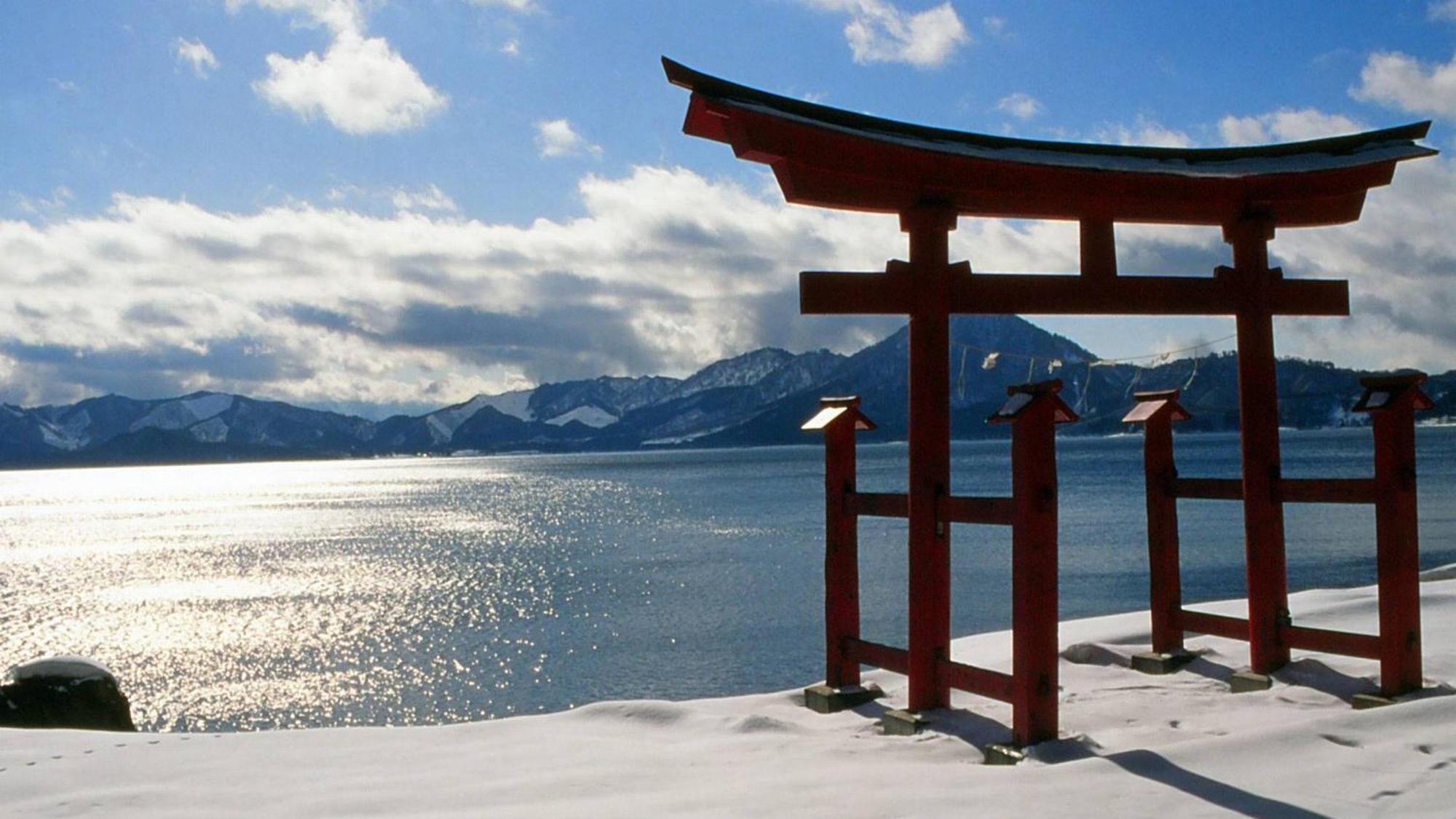 Готель Kashintei Shirahama Semboku Екстер'єр фото